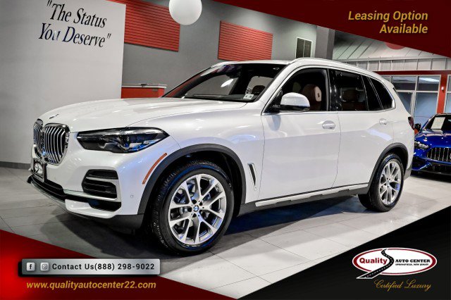 Used 2022 BMW X5 xDrive40i w/ Premium Package AWD/4WD image 1