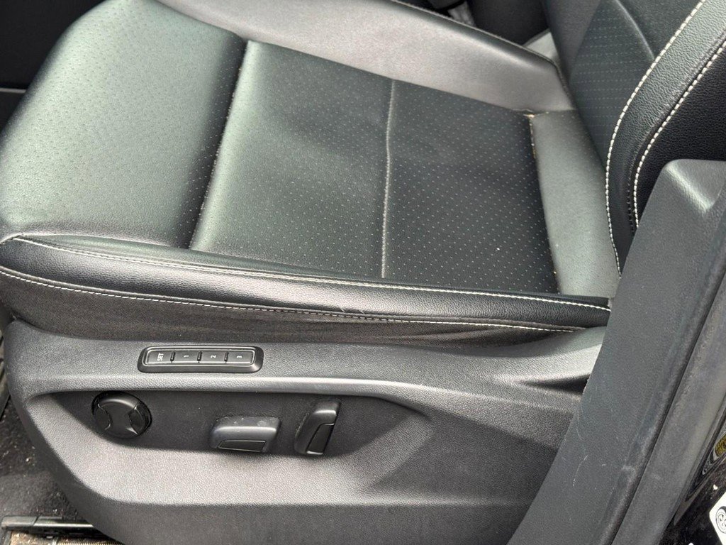 Used 2021 Volkswagen Atlas SEL R-Line image 28