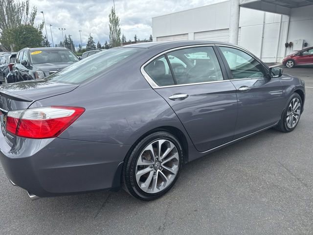 Used 2015 Honda Accord Sport image 4