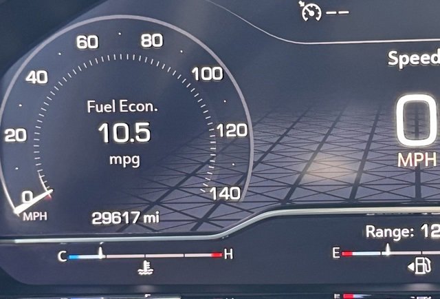 Used 2025 GMC Sierra 3500 SLT w/ SLT Convenience Package image 10