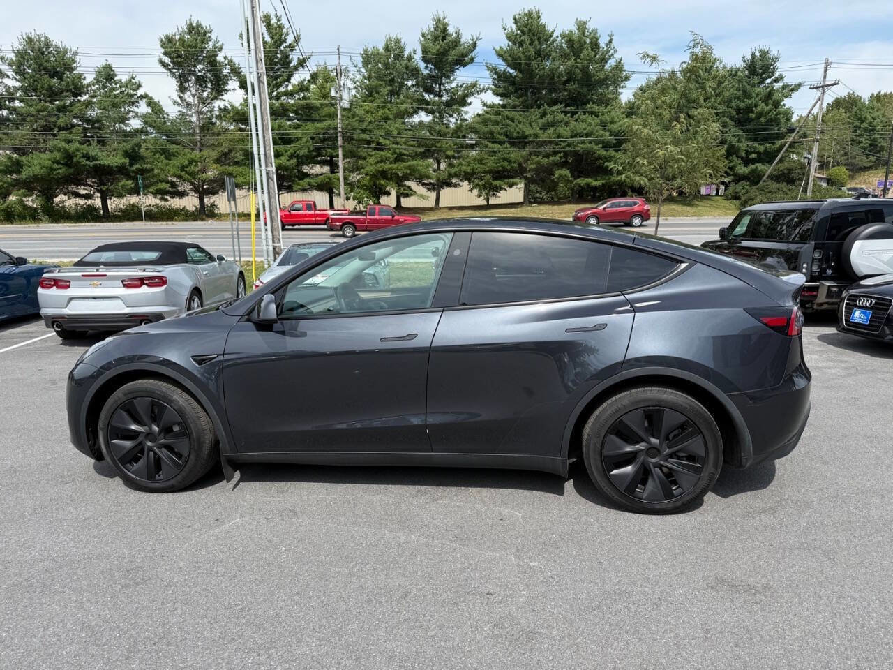 Used 2025 Tesla Model Y Long Range image 7