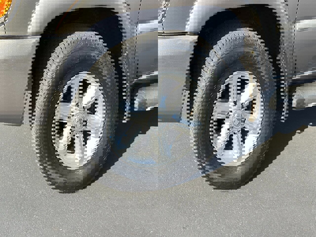 Used 2004 Nissan Pathfinder SE image 38