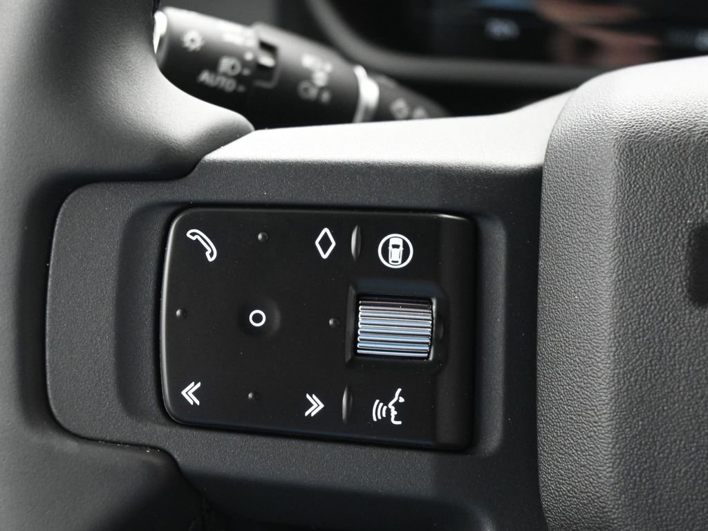 New 2026 Land Rover Defender 110 S AWD/4WD image 18