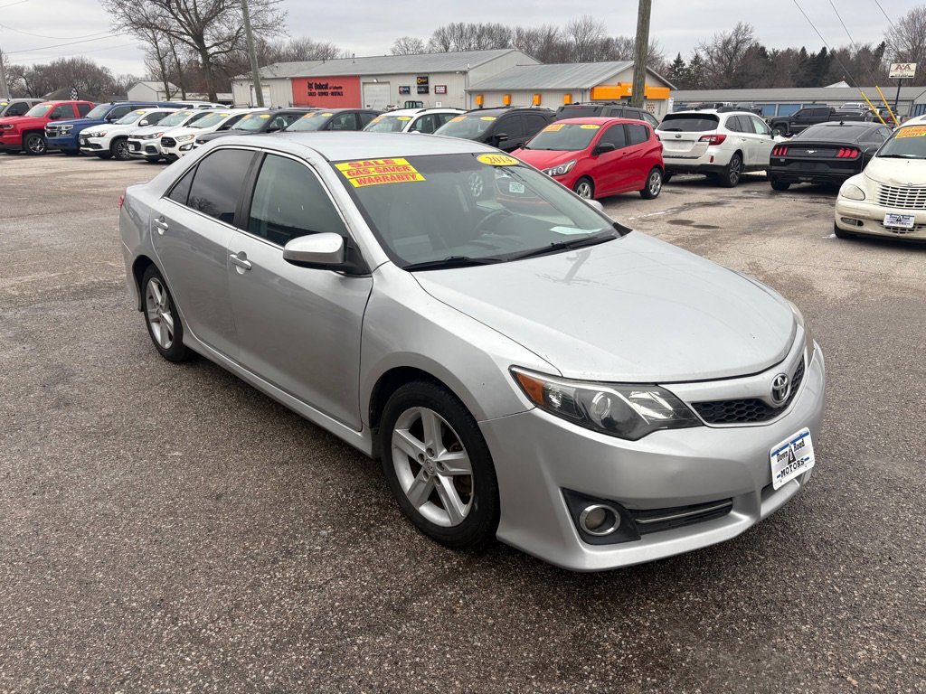 Used 2014 Toyota Camry SE
