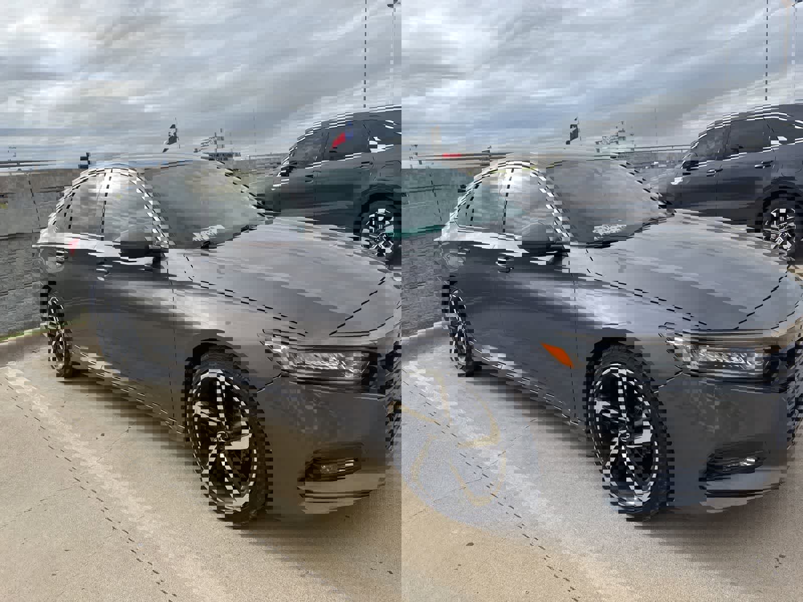 Used 2019 Honda Accord Sport image 3