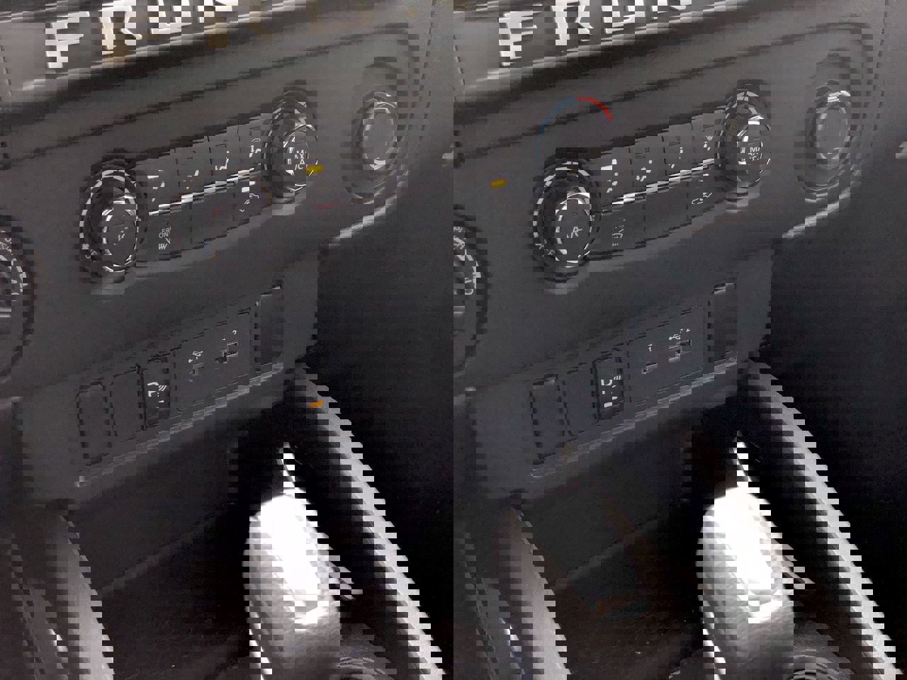 New 2026 Nissan Frontier SV w/ Tow Package image 29