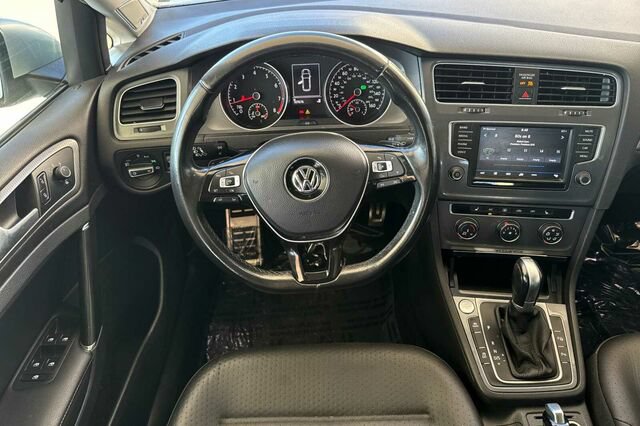 Used 2017 Volkswagen Golf Alltrack SE AWD/4WD image 14