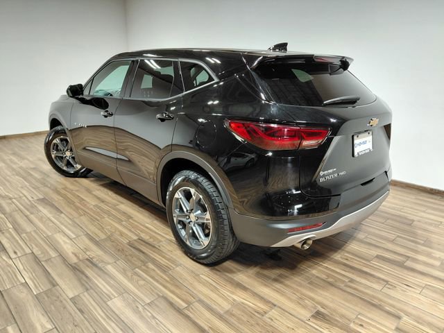Used 2025 Chevrolet Blazer LT AWD/4WD image 17