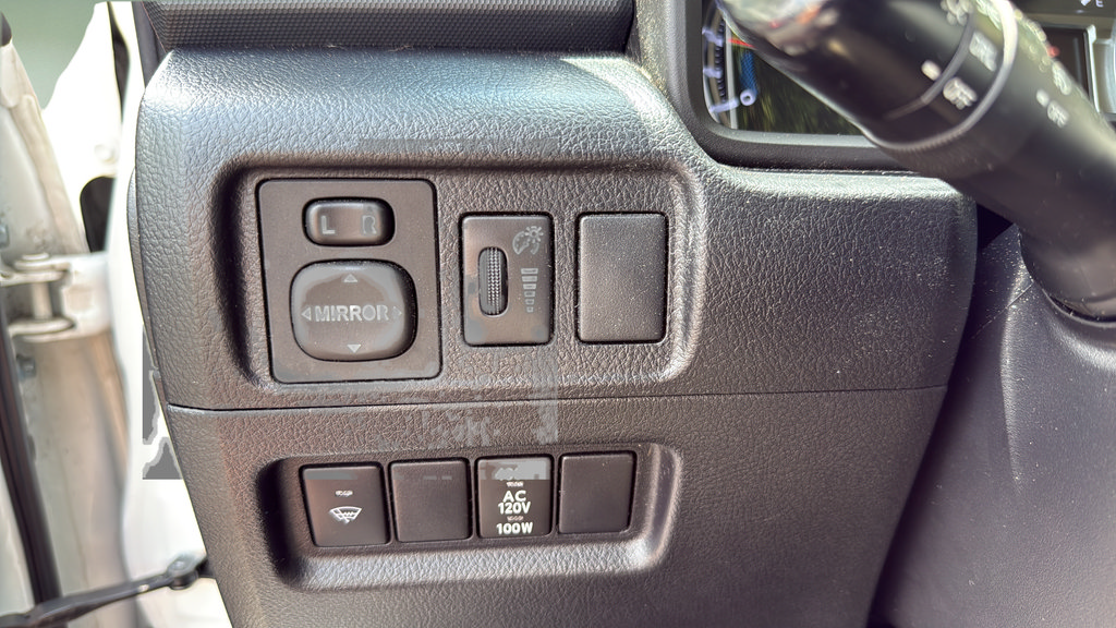 Used 2018 Toyota 4Runner SR5 Premium AWD/4WD image 19