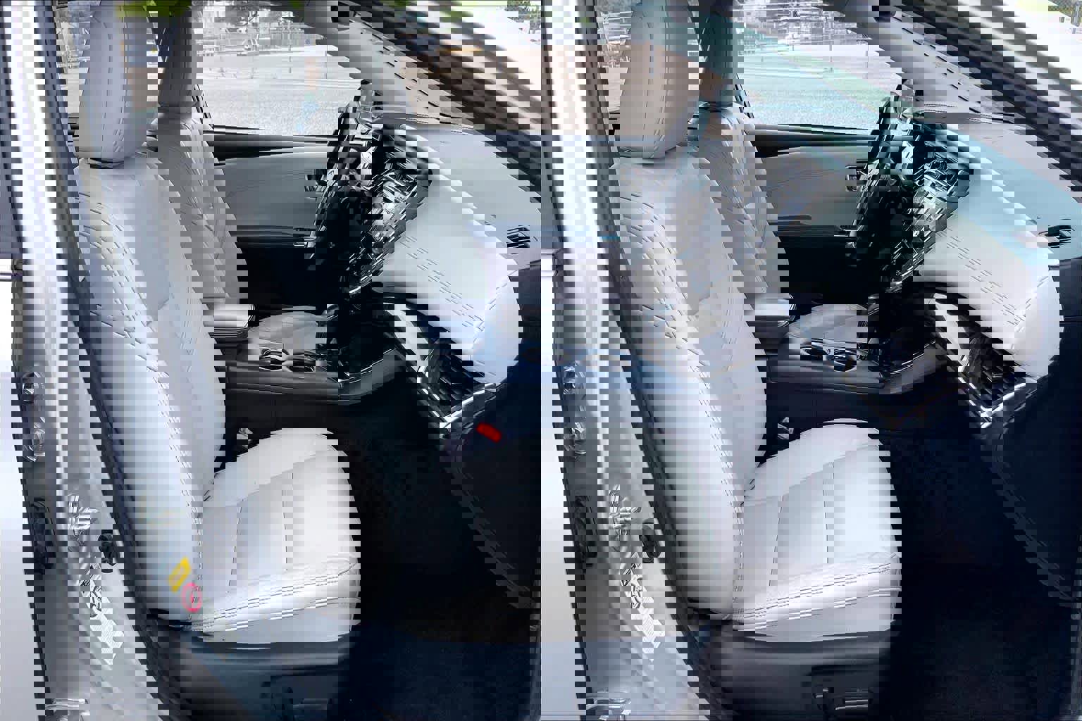 Used 2013 Toyota Avalon XLE Touring image 9