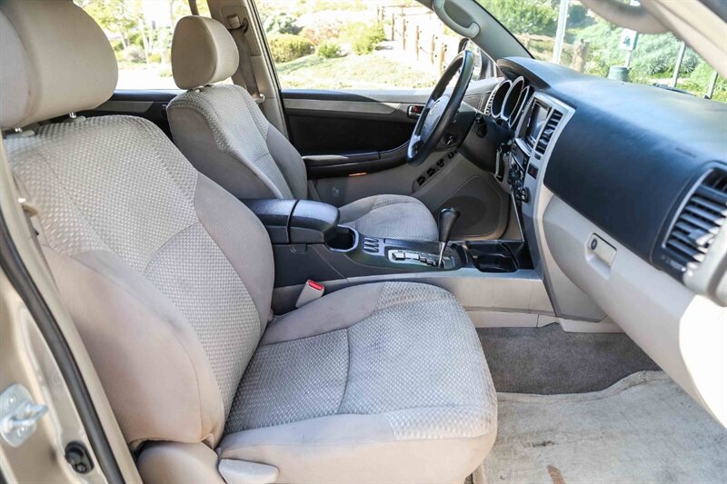 Used 2006 Toyota 4Runner SR5 RWD image 52