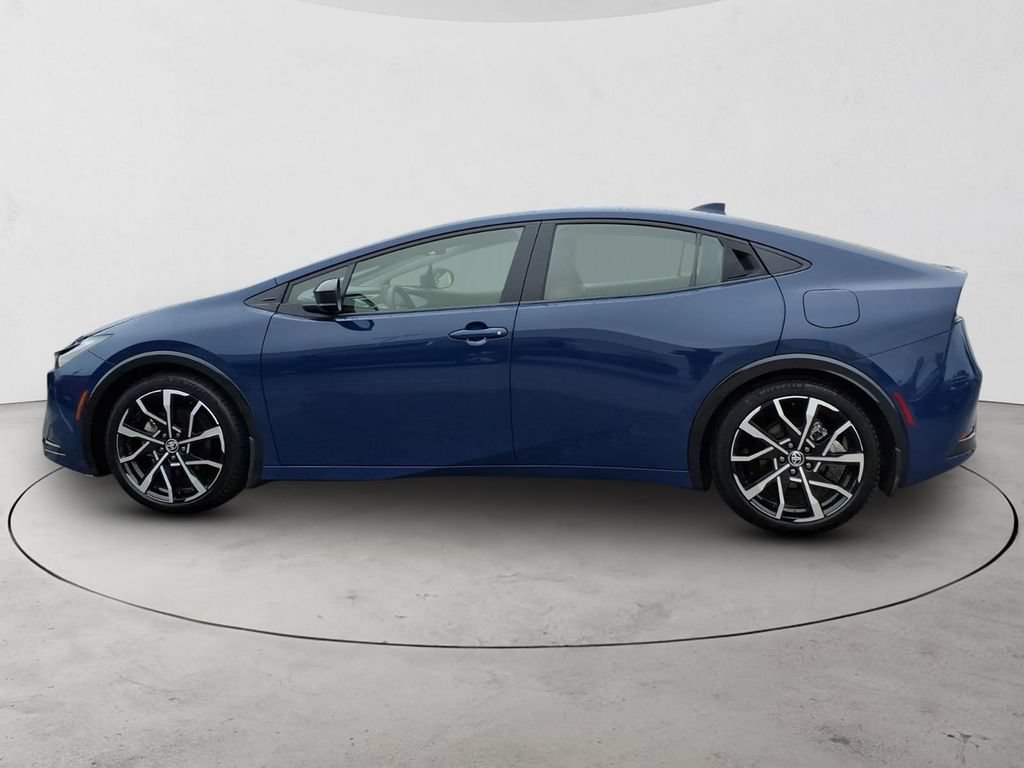 Used 2024 Toyota Prius Prime FWD image 8