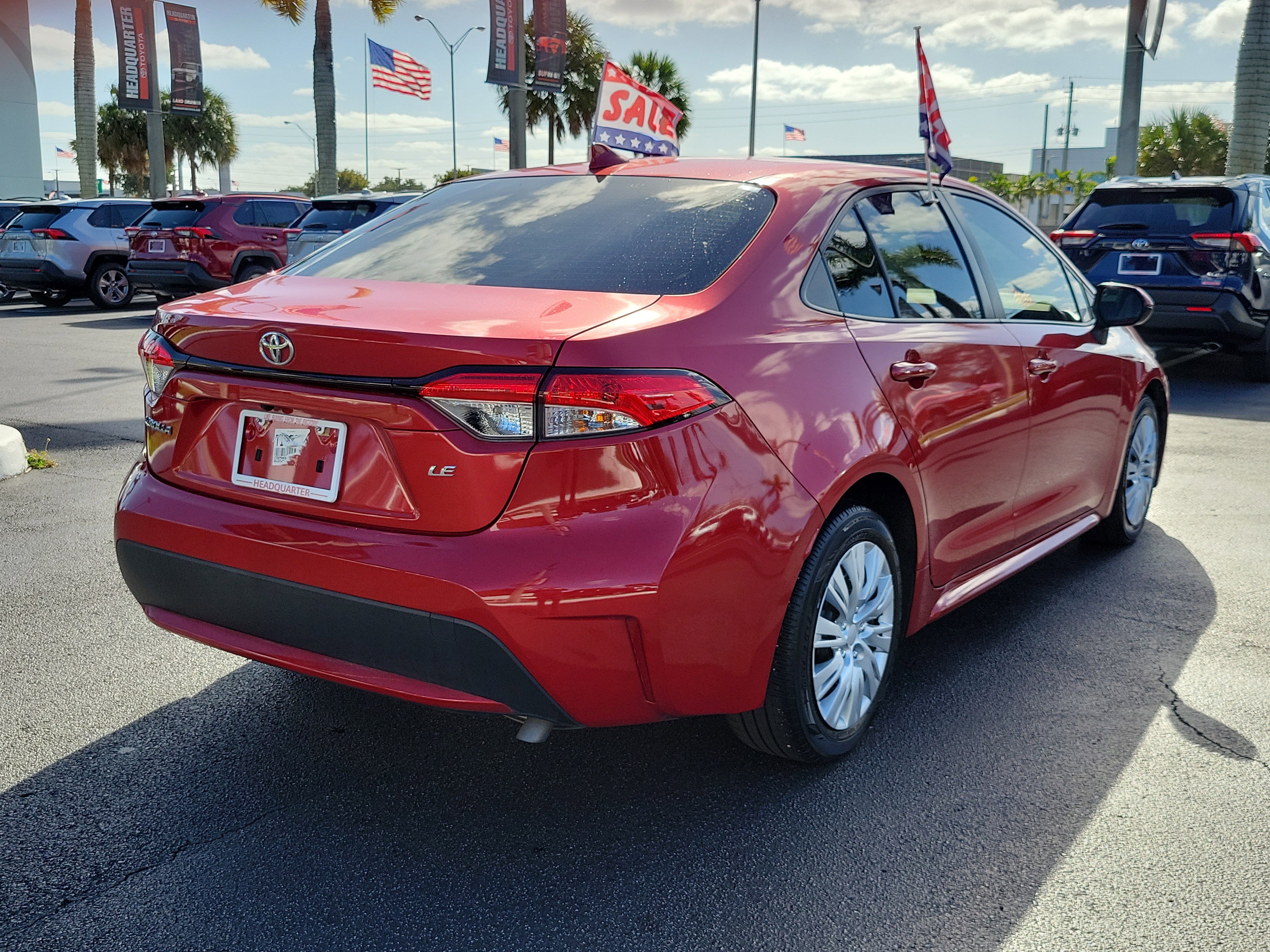 Used 2020 Toyota Corolla LE image 11