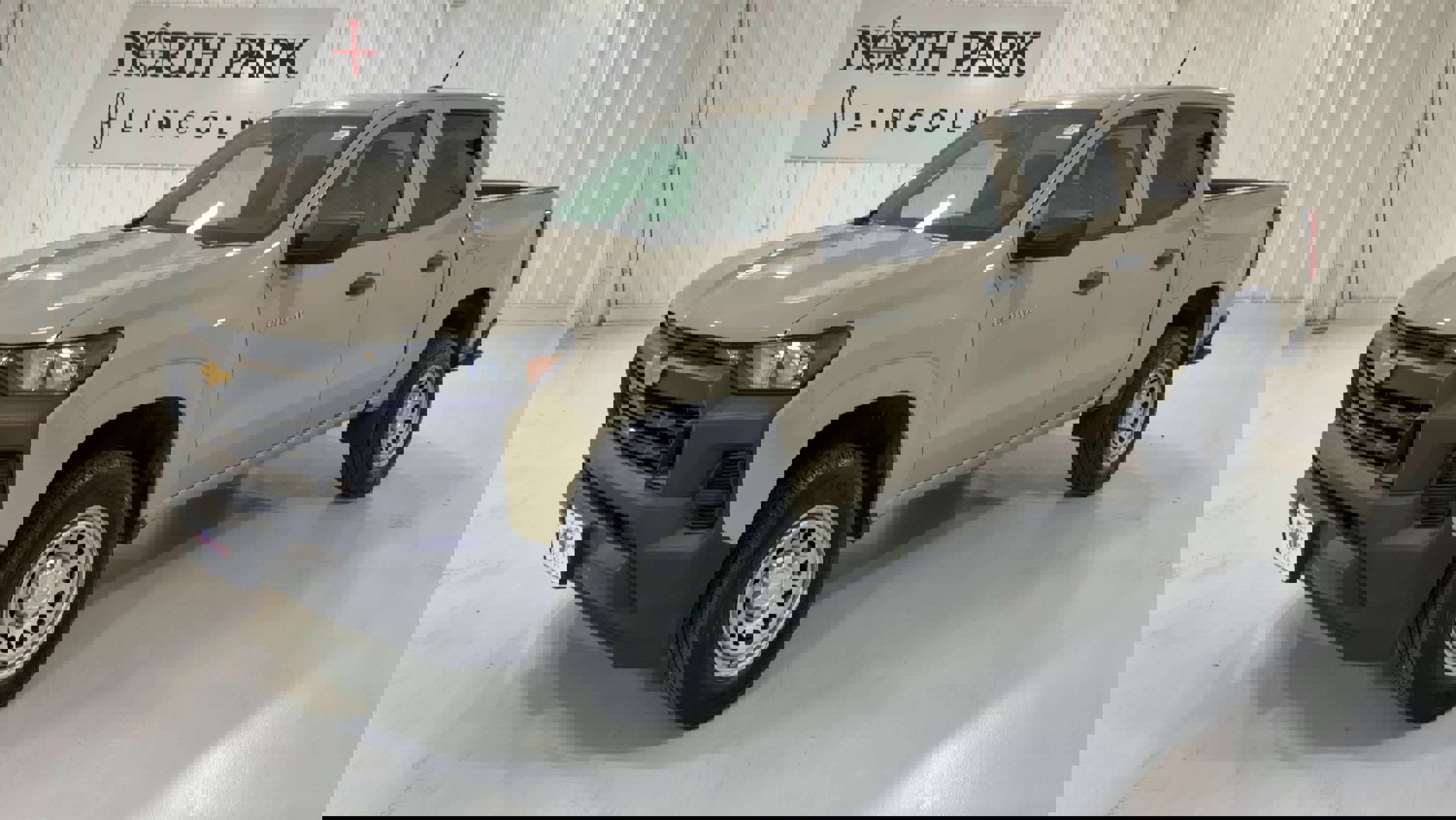 Used 2023 Chevrolet Colorado W/T image 5