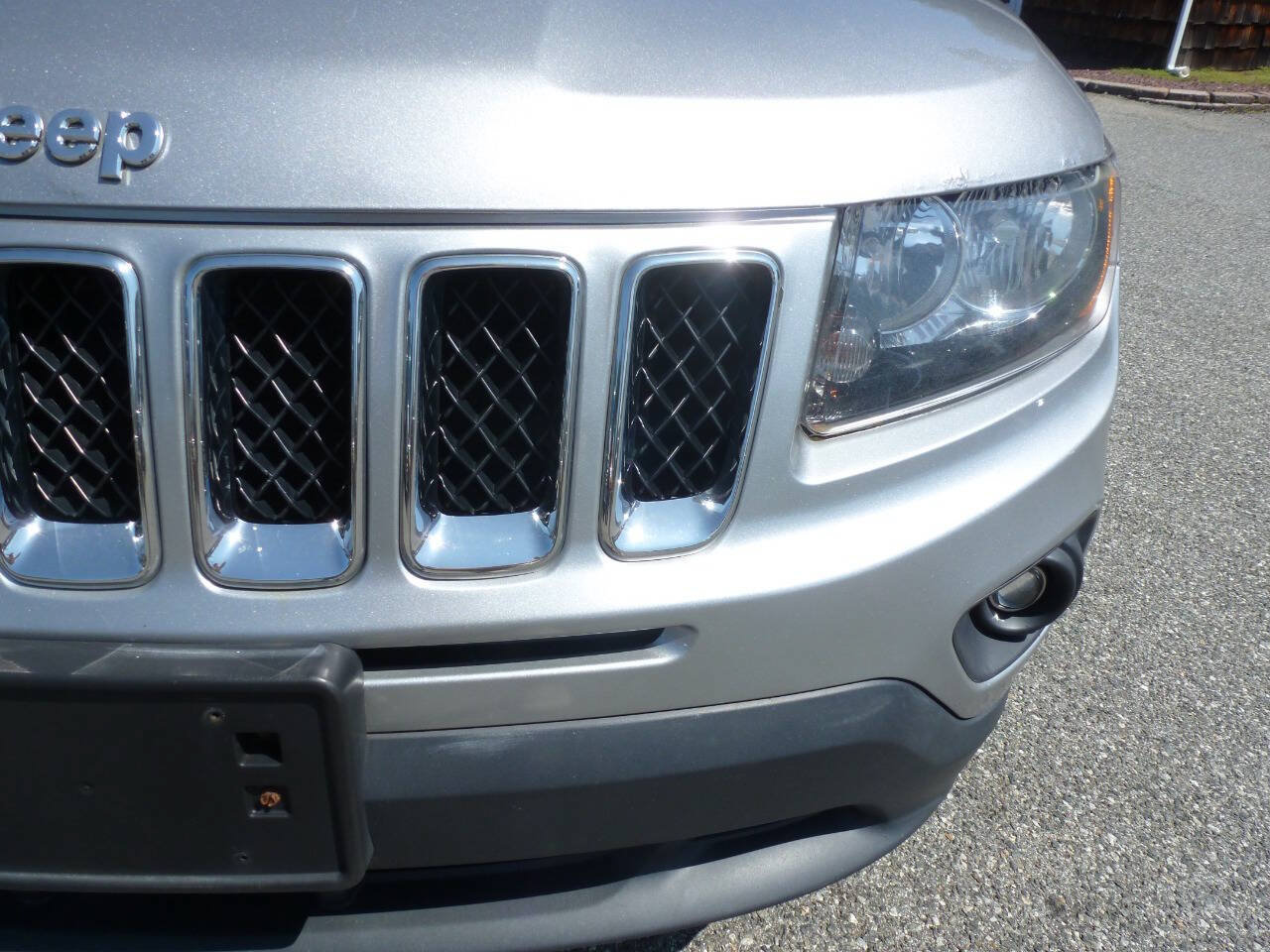 Used 2016 Jeep Compass Sport w/ Power Value Group AWD/4WD image 3