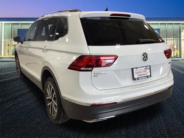 Used 2020 Volkswagen Tiguan SE w/ Panoramic Sunroof Package image 15