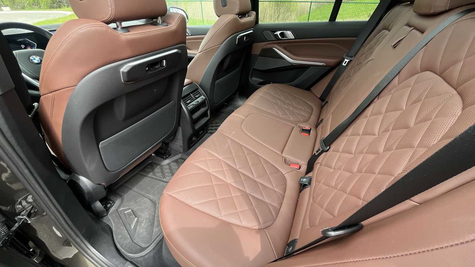 Used 2025 BMW X5 xDrive40i w/ Premium Package AWD/4WD image 13
