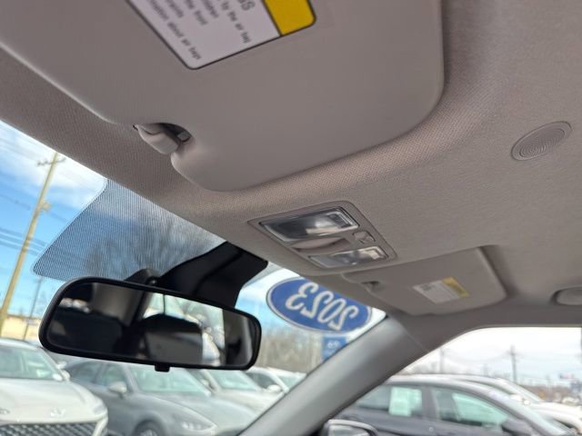 Certified 2023 Hyundai Venue SEL image 37