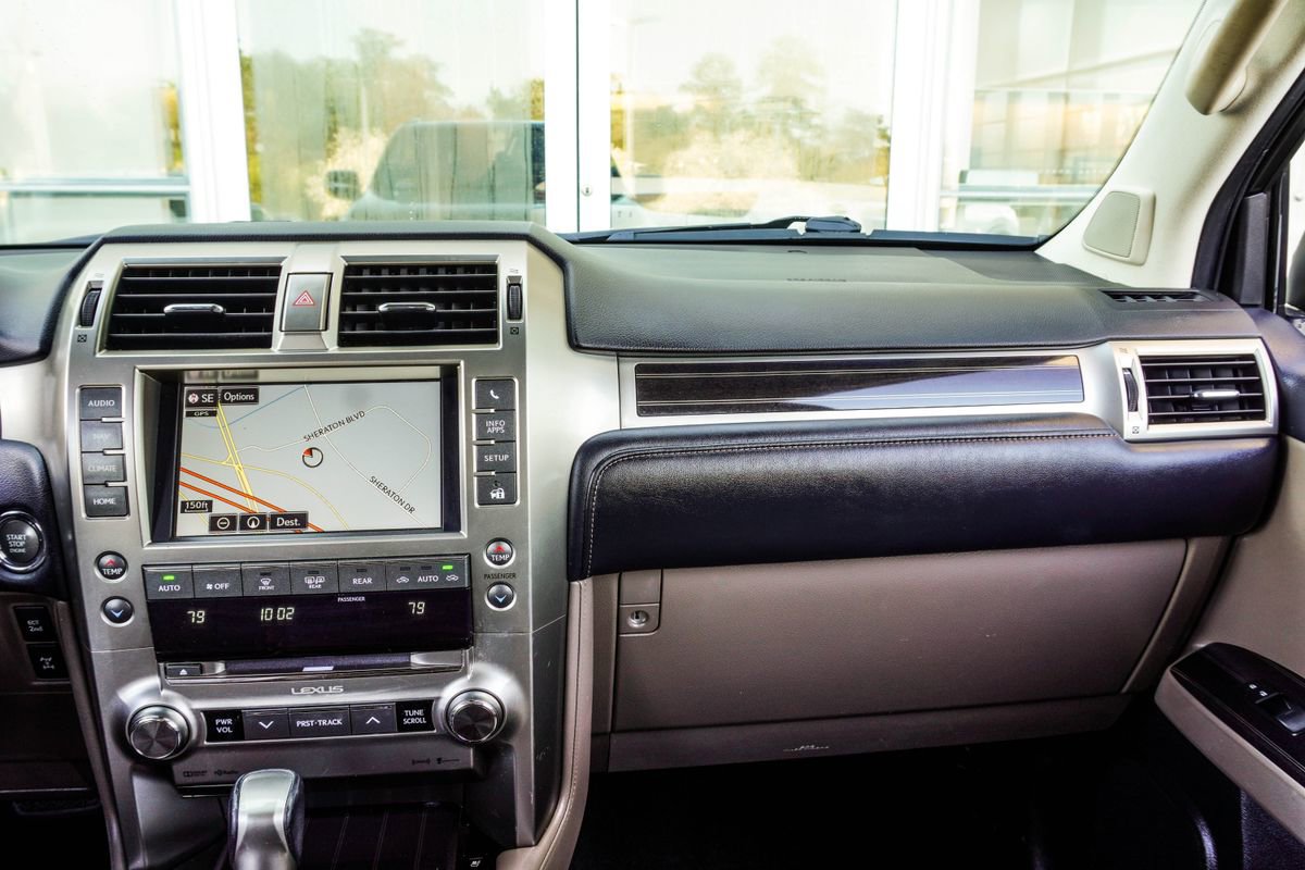 Used 2021 Lexus GX 460 Premium image 17