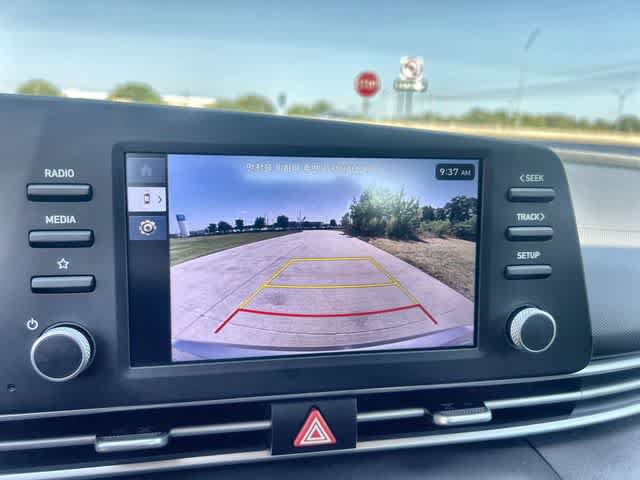 Used 2026 Hyundai Elantra SE FWD image 26