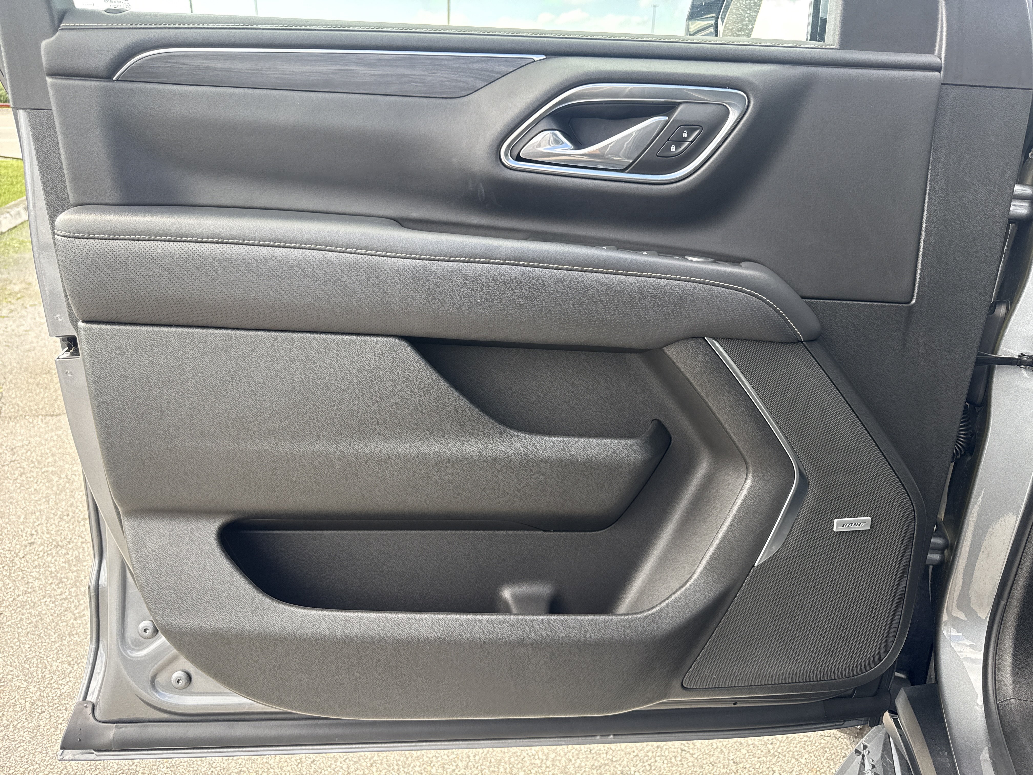 Used 2021 GMC Yukon SLT w/ SLT Premium Package RWD image 25
