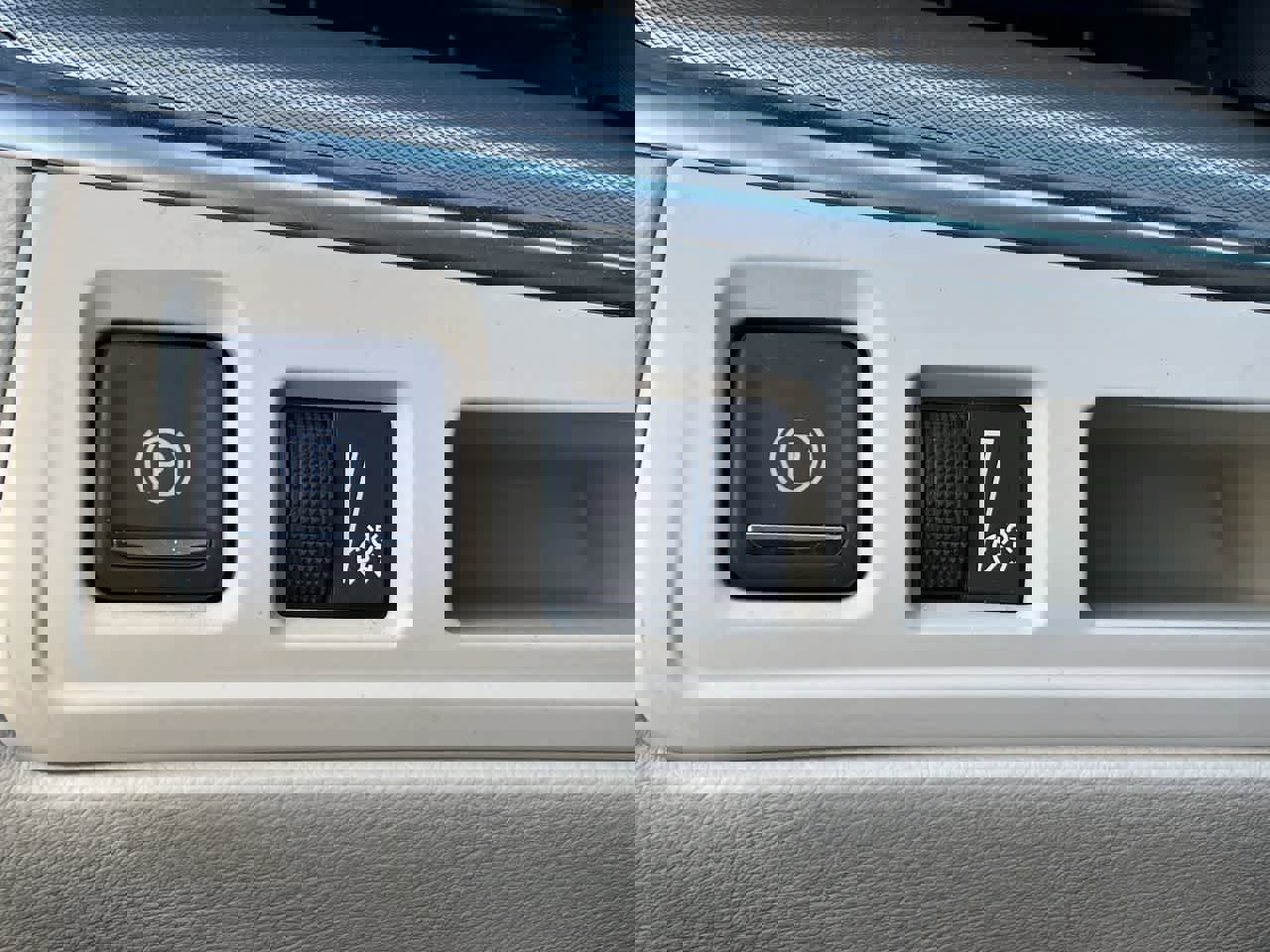 Certified 2023 Cadillac XT5 Premium Luxury image 30