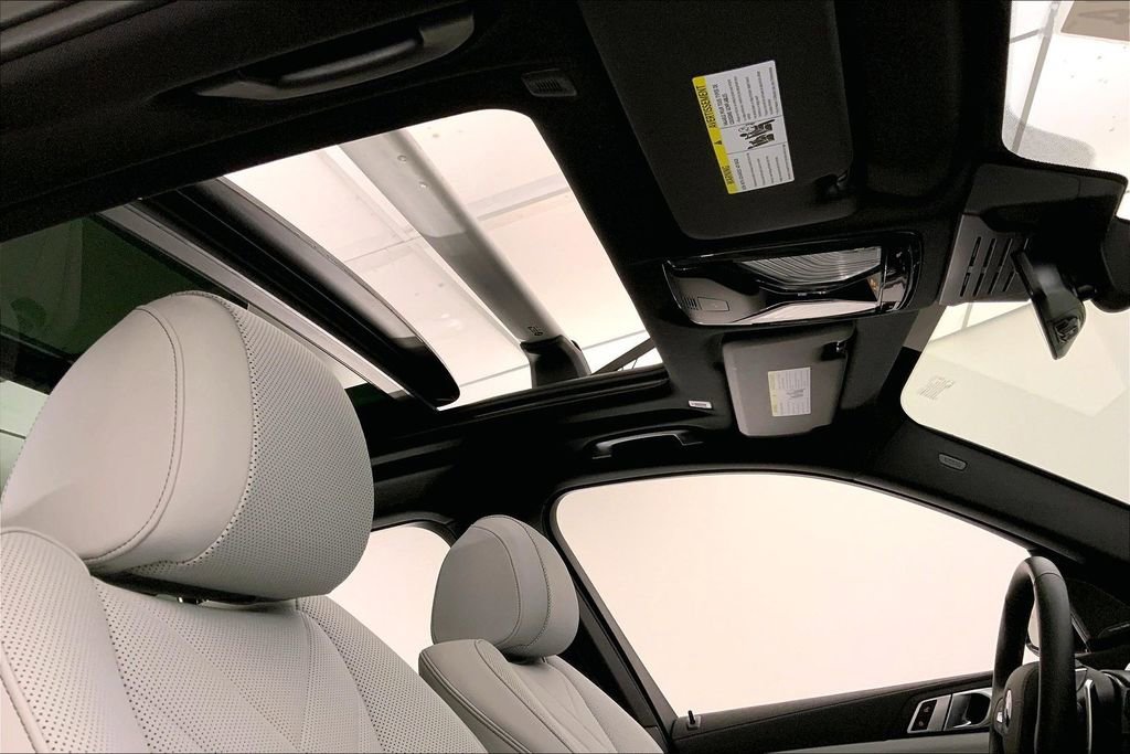 Certified 2025 BMW X5 xDrive40i w/ Parking Assistance Package image 26