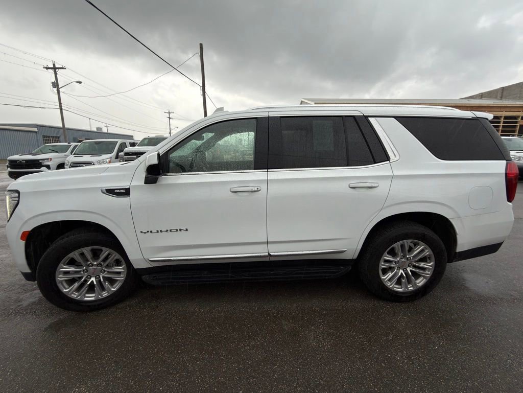 Used 2024 GMC Yukon SLT AWD/4WD image 17