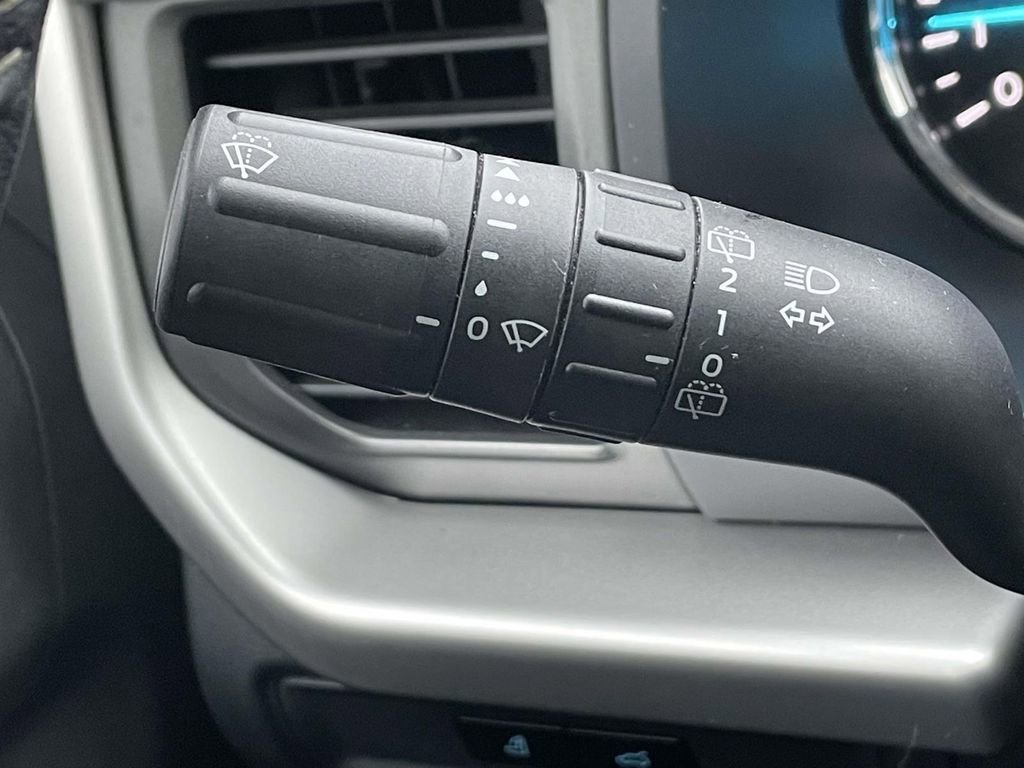 Used 2023 Ford Expedition Max XLT image 23