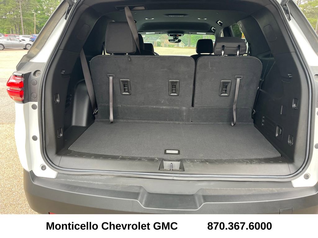 Used 2023 Chevrolet Traverse LT FWD image 26
