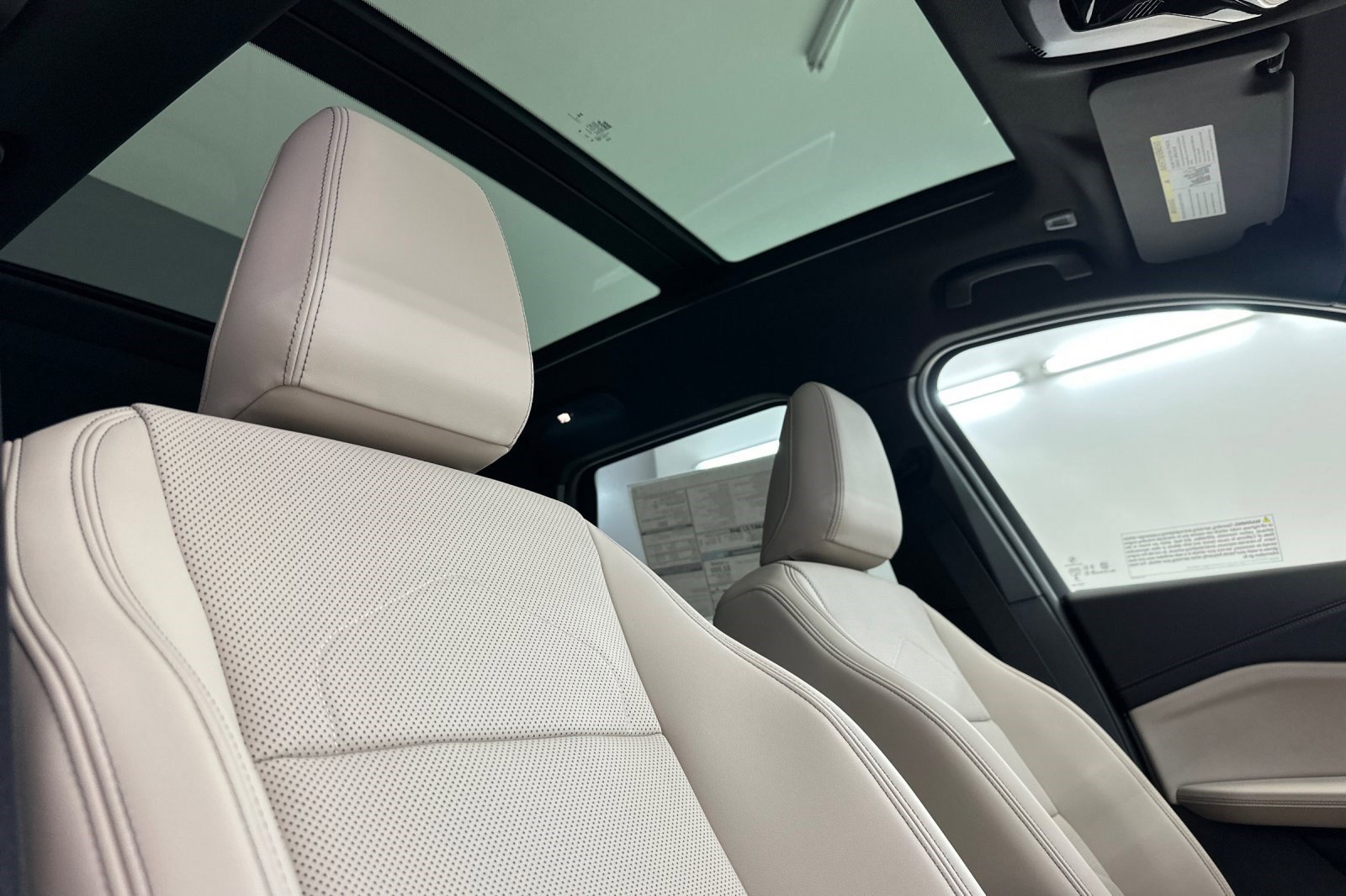 Used 2025 BMW X1 xDrive28i w/ Convenience Package image 16