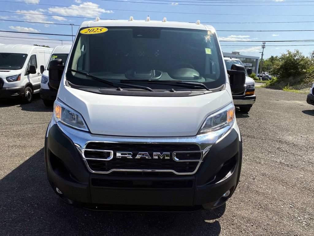 Used 2025 RAM ProMaster 2500 w/ U-Haul Equipment Group FWD image 11