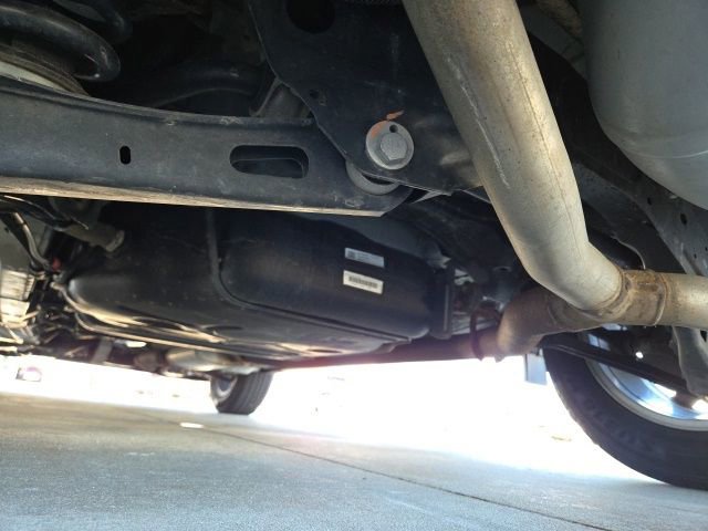 Used 2023 GMC Acadia SLT FWD image 90
