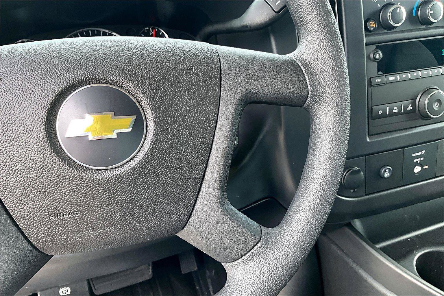 New 2026 Chevrolet Express 2500 w/ Driver Convenience Package RWD image 18
