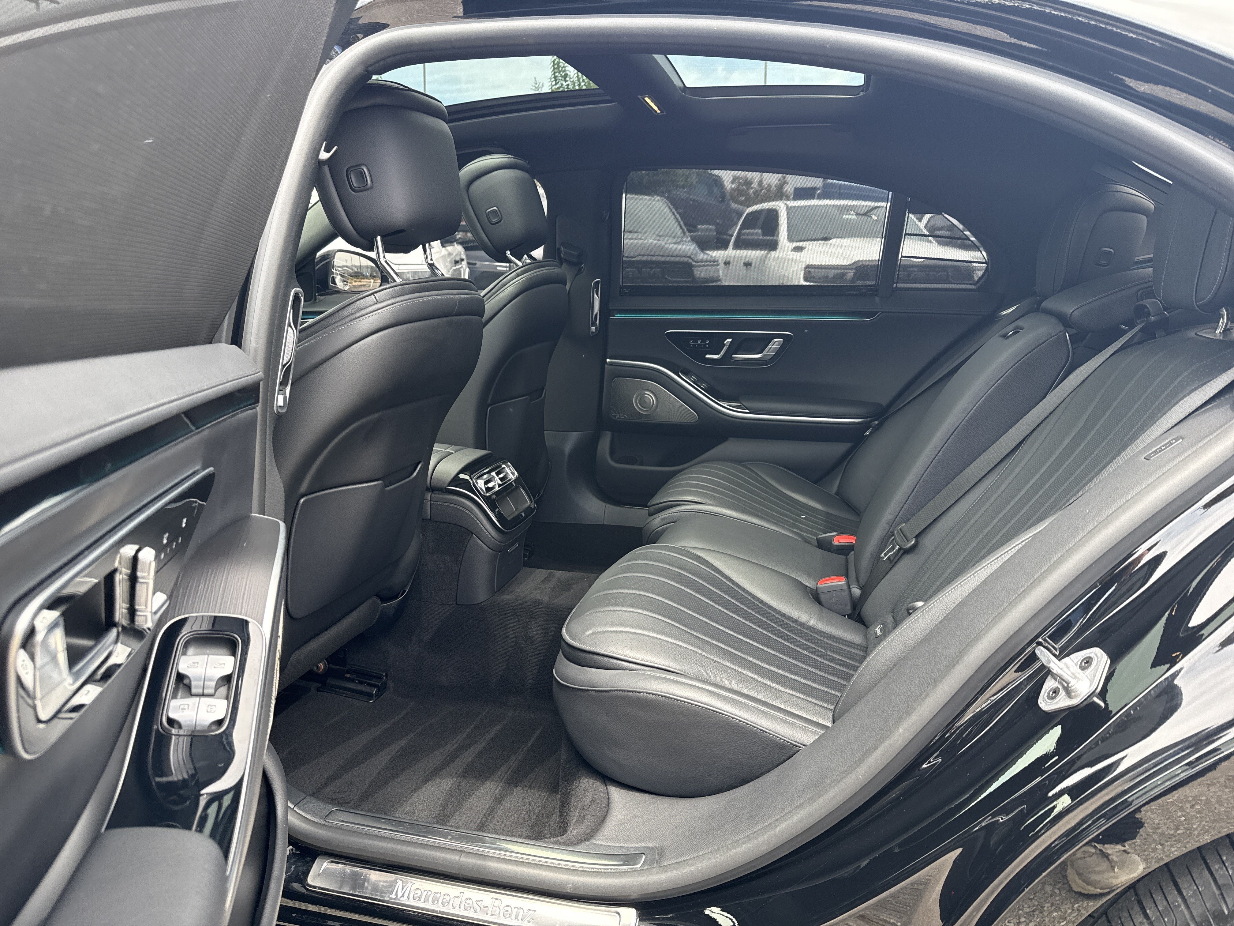 Used 2023 Mercedes-Benz S 500 4MATIC image 20