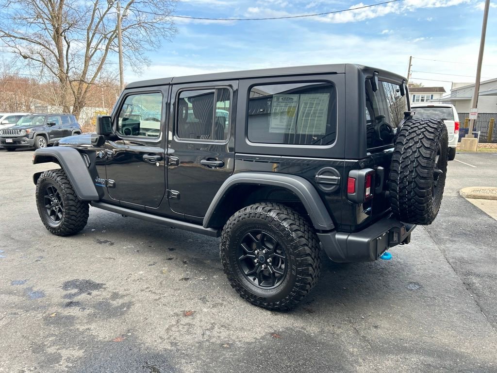 Used 2024 Jeep Wrangler Unlimited AWD/4WD image 7