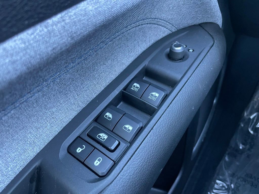 Used 2024 Jeep Compass Latitude AWD/4WD image 22