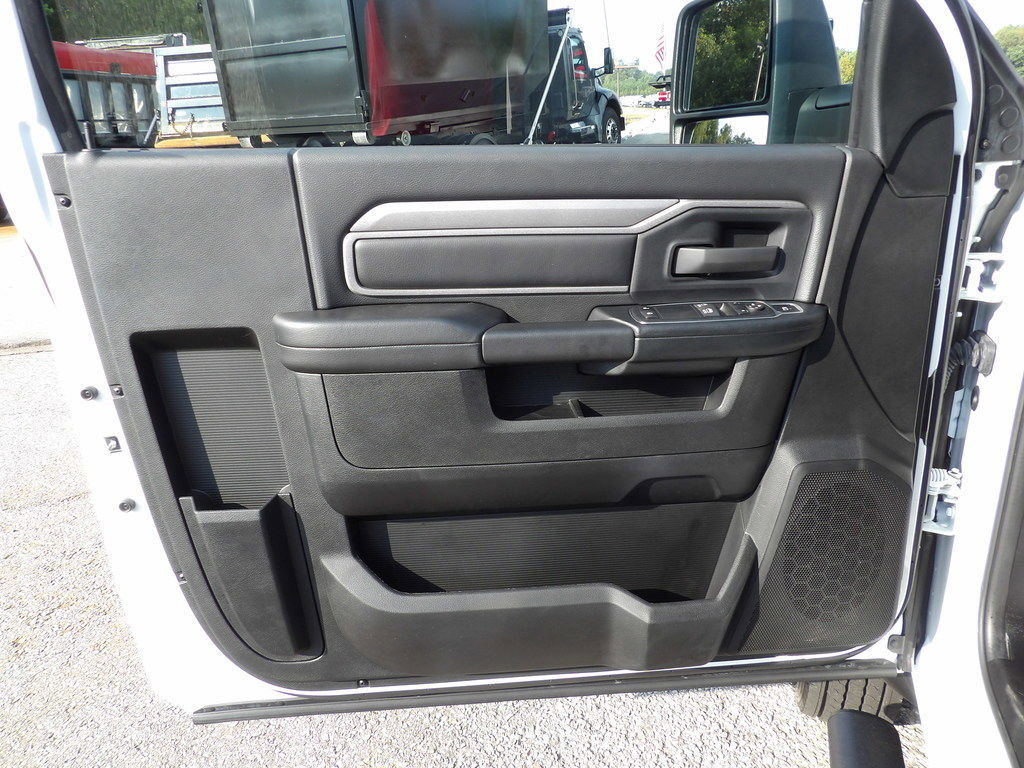 Used 2024 RAM 4500 Tradesman RWD image 26