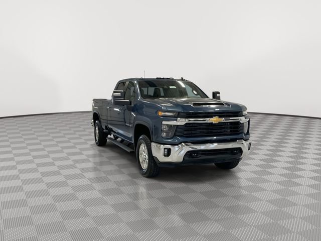 New 2025 Chevrolet Silverado 3500 LT w/ Safety Package AWD/4WD image 2