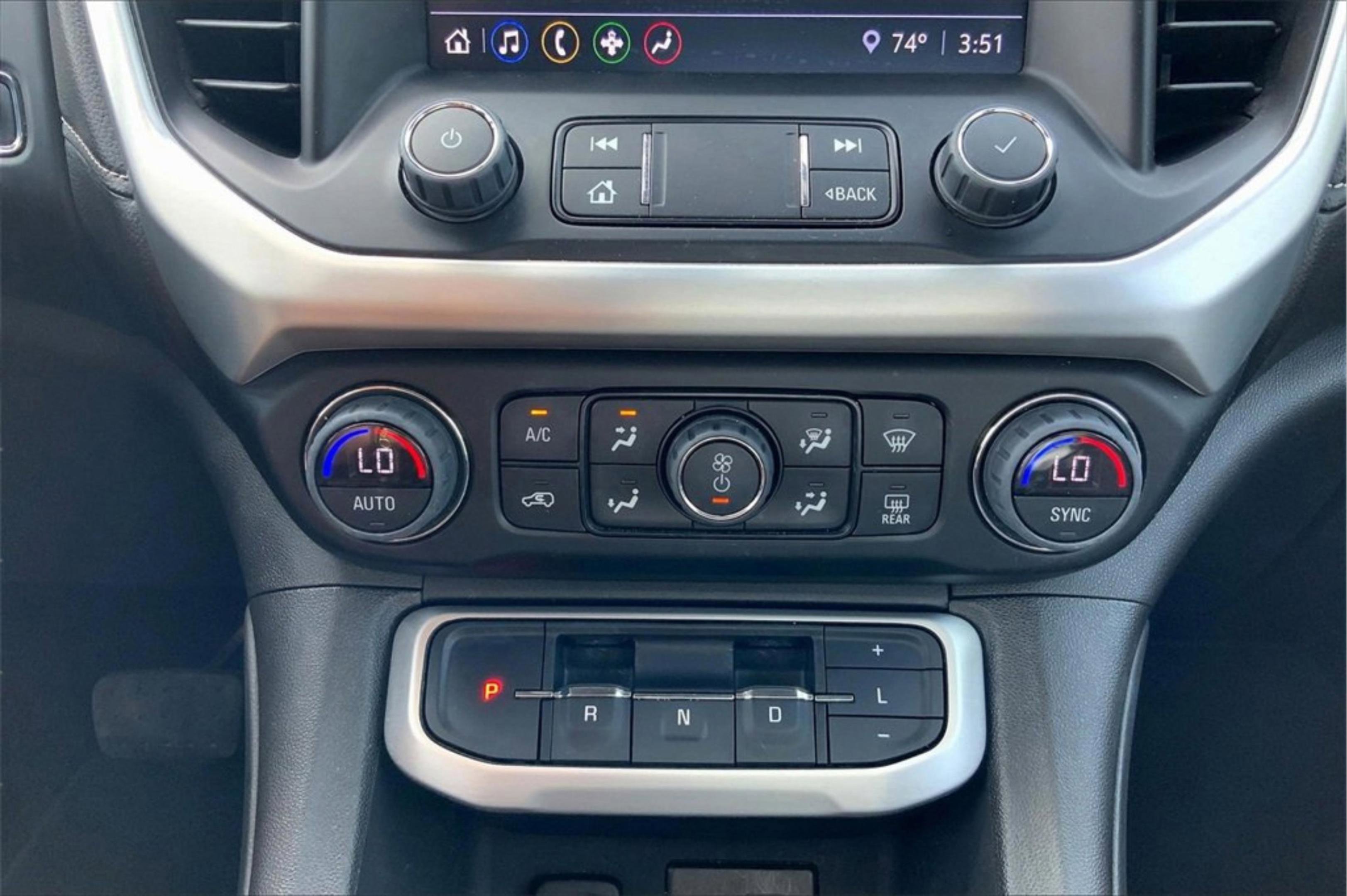 Used 2023 GMC Acadia SLE image 24