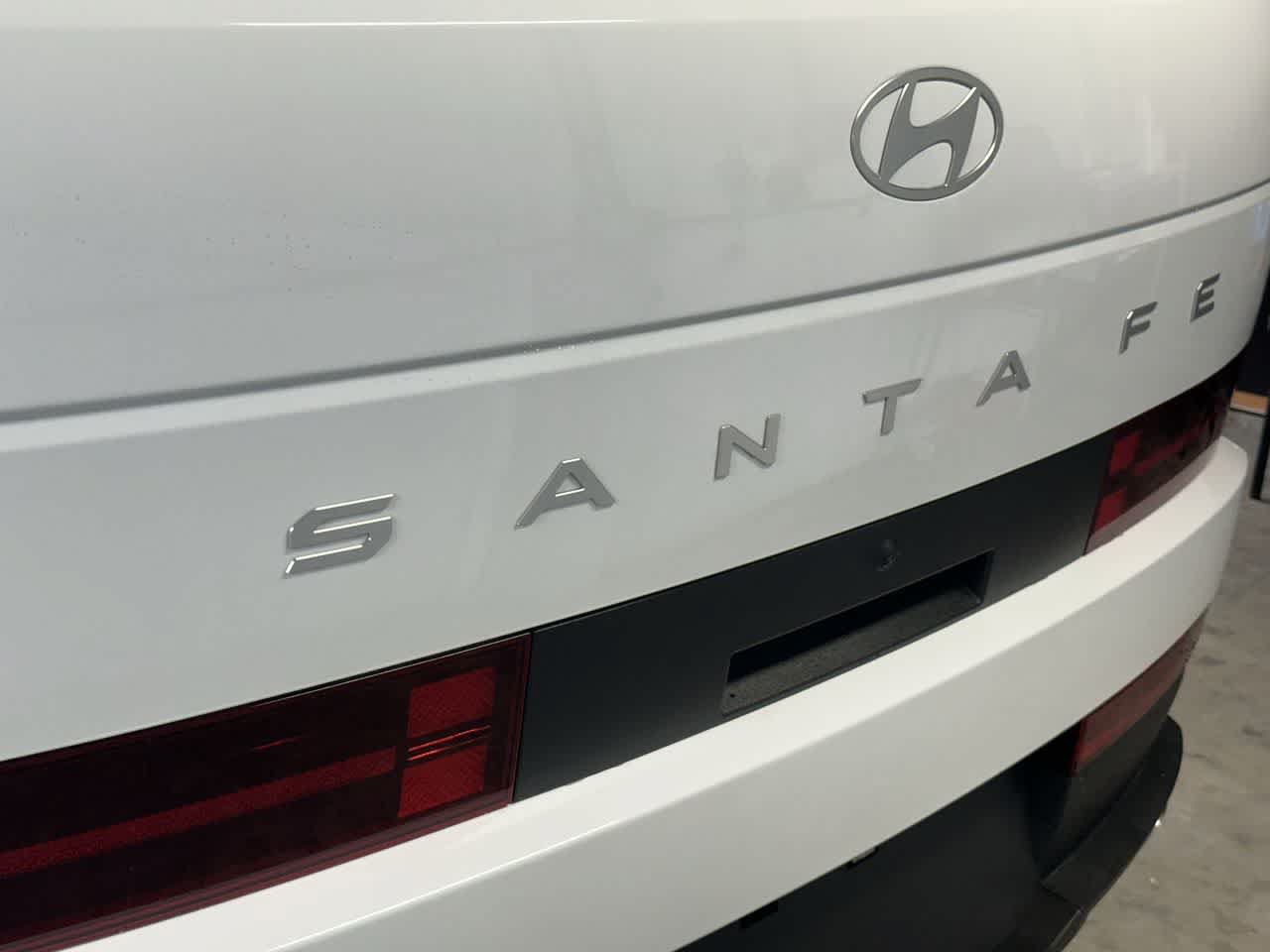 New 2027 Hyundai Santa Fe SEL FWD image 10