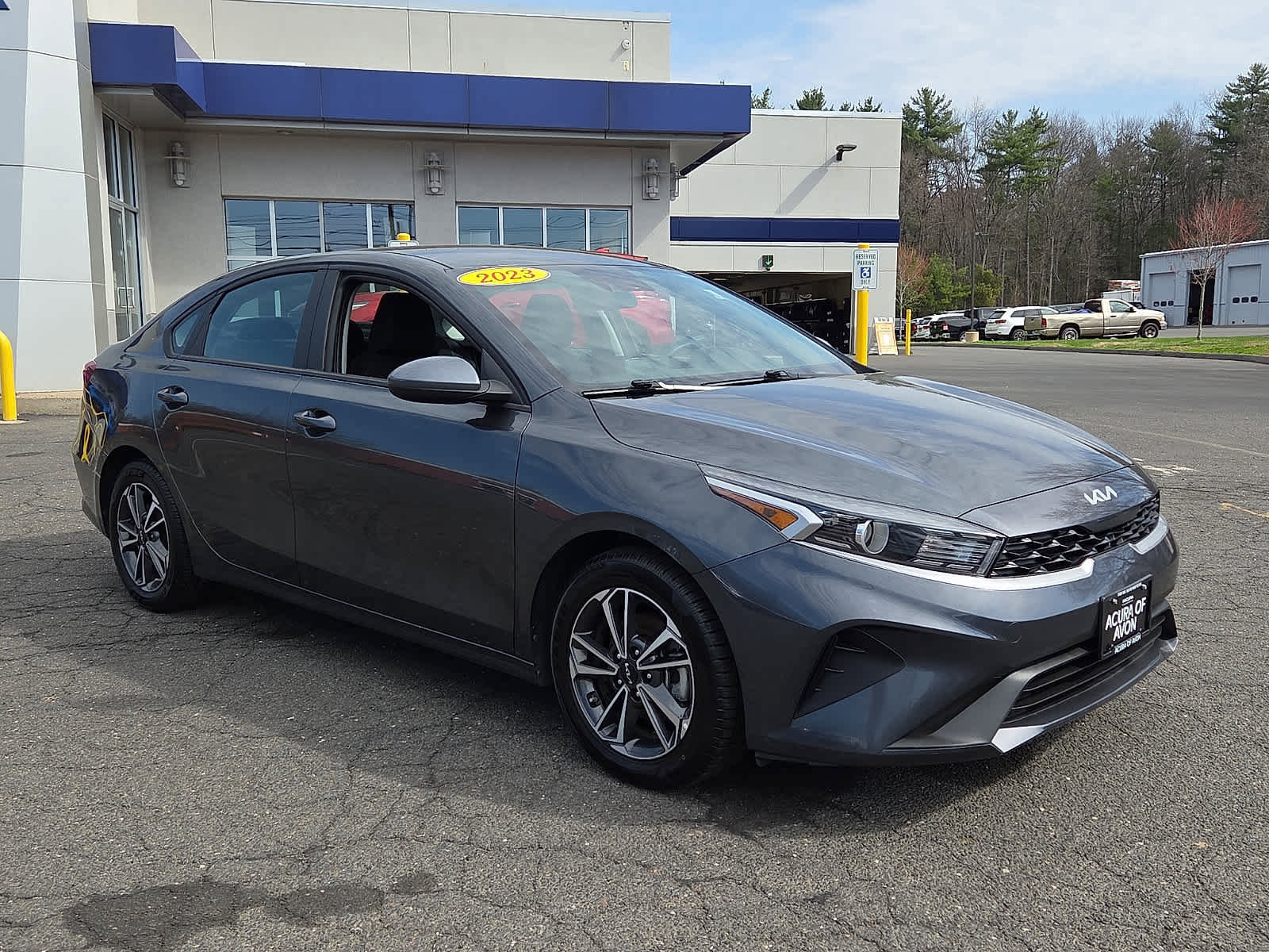 Used 2023 Kia Forte LXS image 4