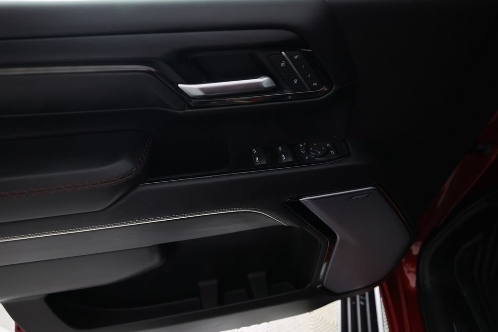 Used 2025 GMC Sierra 2500 AT4X AWD/4WD image 17
