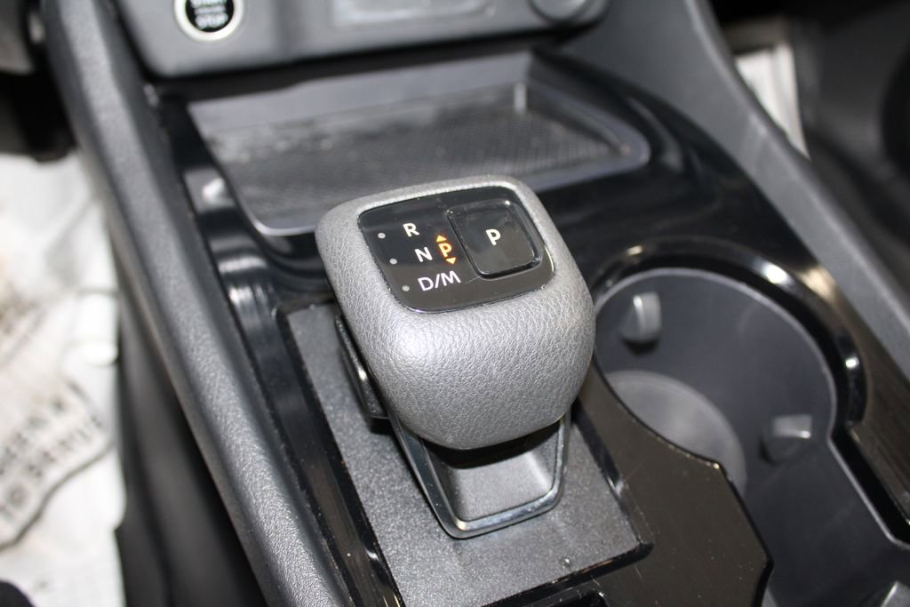 Used 2023 Nissan Rogue S image 49