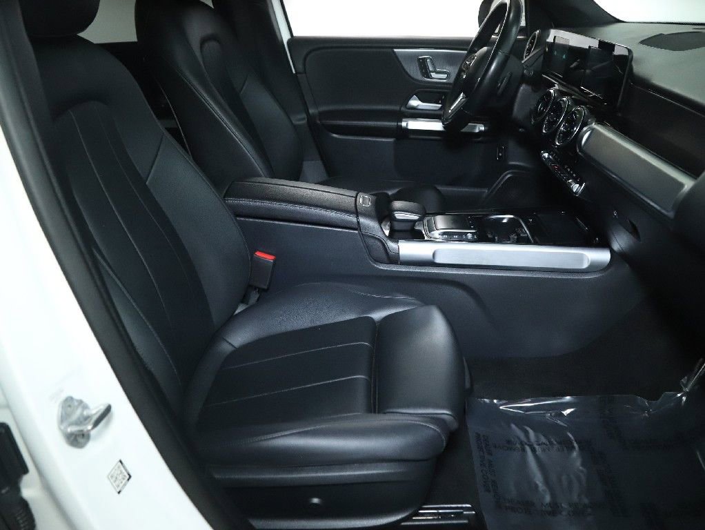 Used 2023 Mercedes-Benz GLB 250 4MATIC image 35