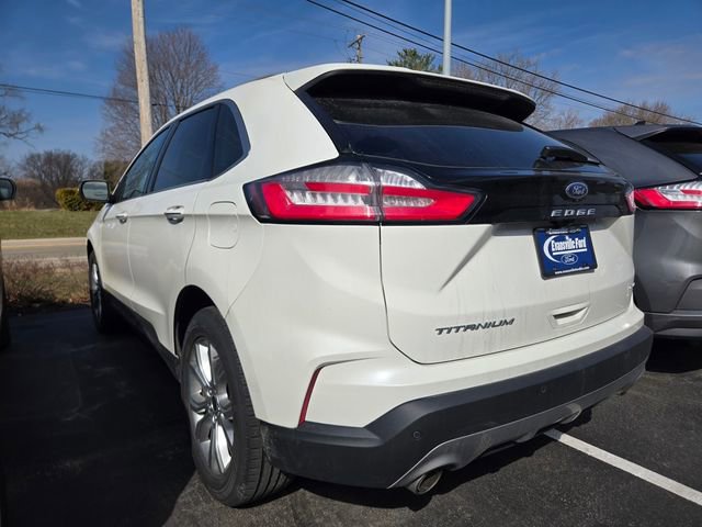 Used 2023 Ford Edge Titanium image 3
