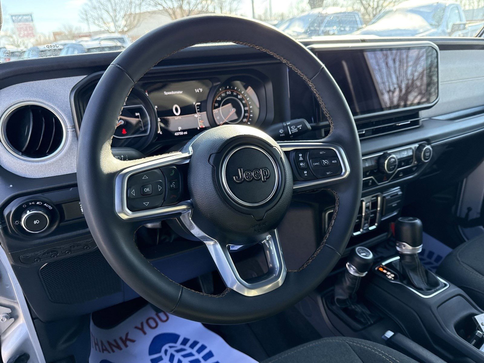 Used 2024 Jeep Wrangler Sahara image 16