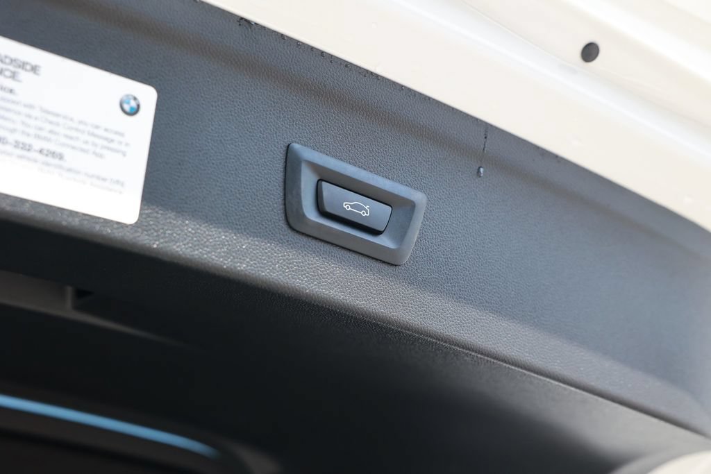 Used 2025 BMW iX xDrive50 AWD/4WD image 40