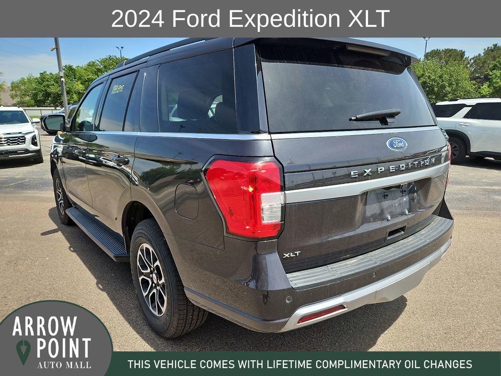 Used 2024 Ford Expedition XLT RWD image 9