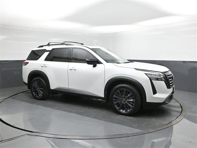 New 2026 Nissan Pathfinder SL w/ SL Premium Package image 17